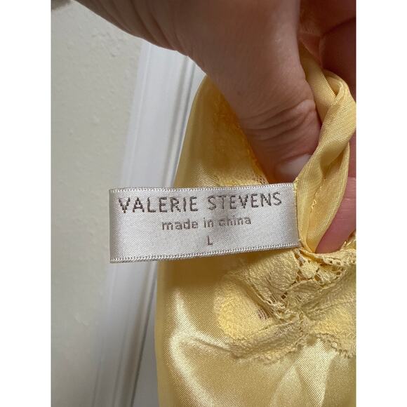Y2K Valerie Stevens Satin Lace Trim Butter Yellow Floral Intimate Tank Size L - Picture 6 of 7